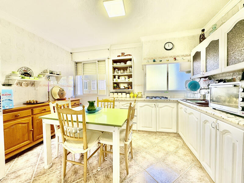 3 soveværelse Lejlighed til salg 3 soveværelse Lejlighed til salg