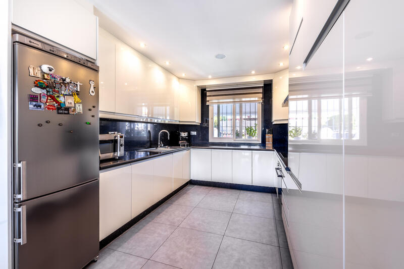 6 soveværelse Villa til salg 6 soveværelse Villa til salg