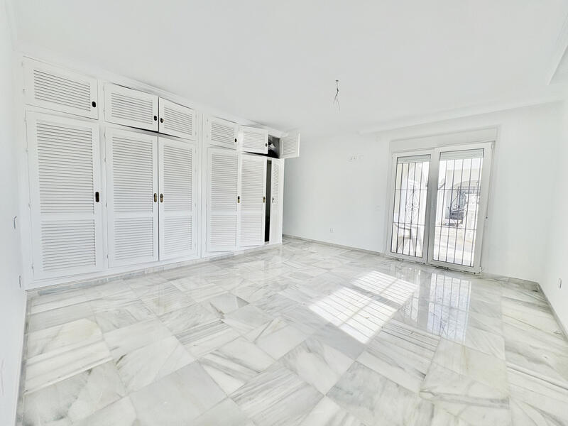 9 chambre Maison Troglodyte à vendre