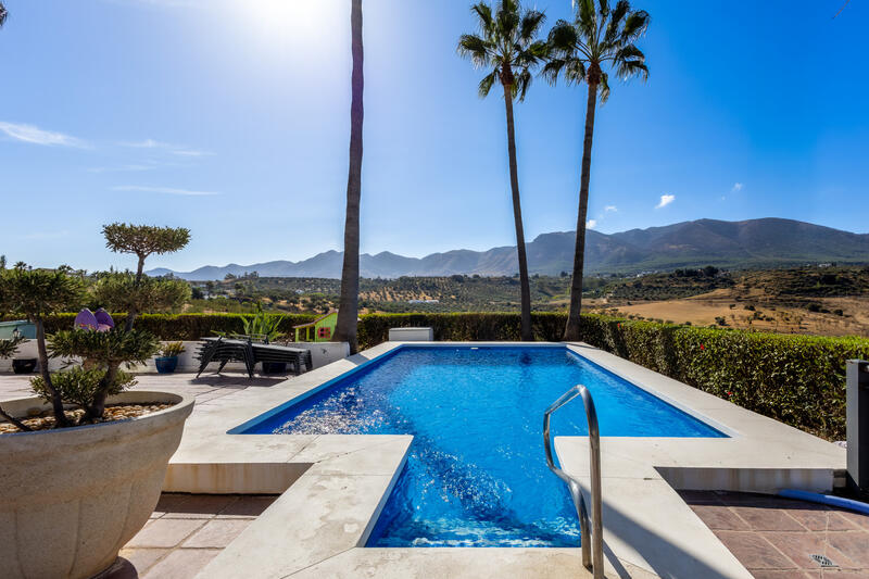 4 спальная комната вилла продается 4 спальная комната вилла продается