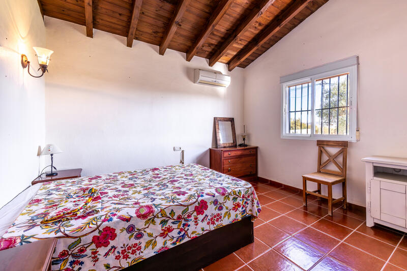 4 спальная комната вилла продается 4 спальная комната вилла продается