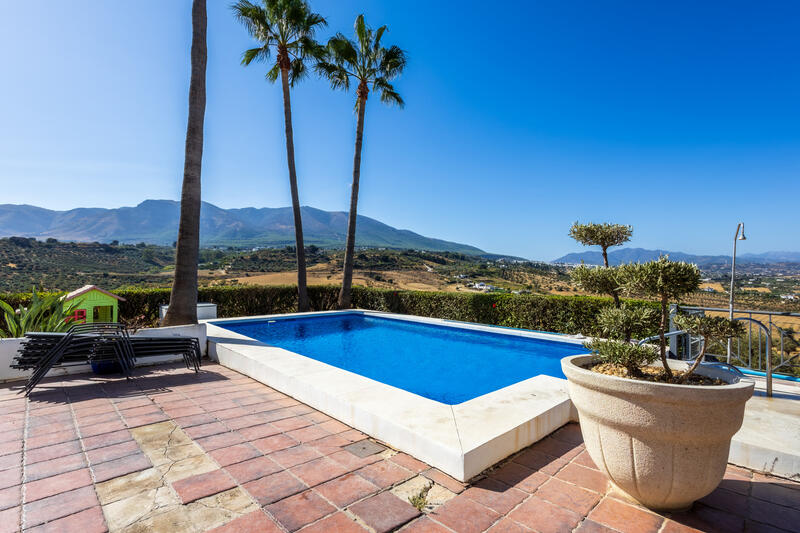 4 спальная комната вилла продается 4 спальная комната вилла продается