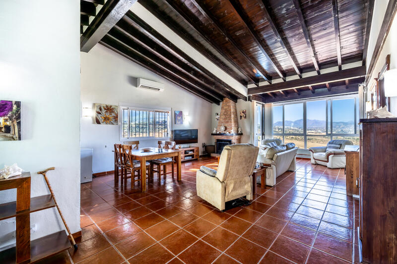 4 спальная комната вилла продается 4 спальная комната вилла продается