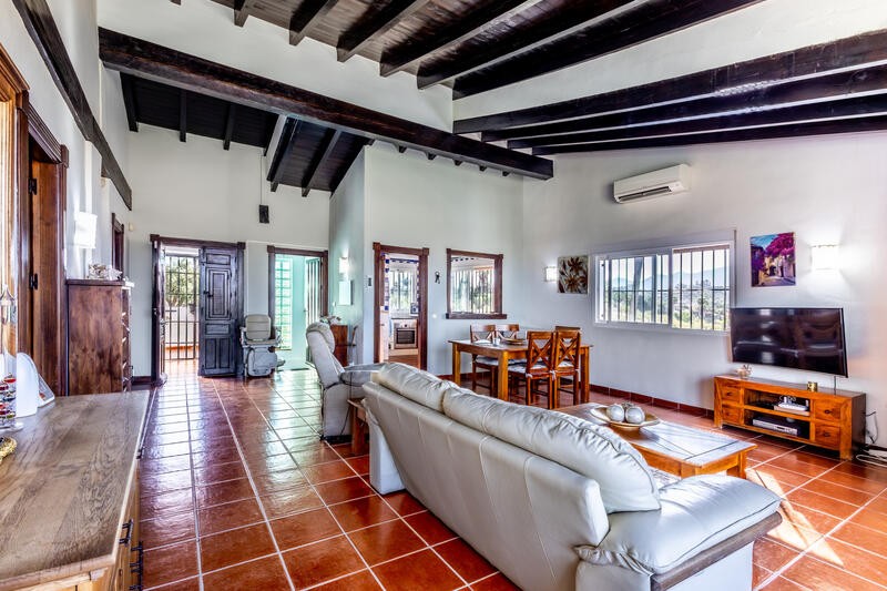 4 спальная комната вилла продается 4 спальная комната вилла продается