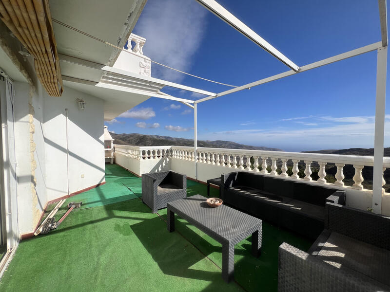 5 спальная комната Деревенский Дом продается