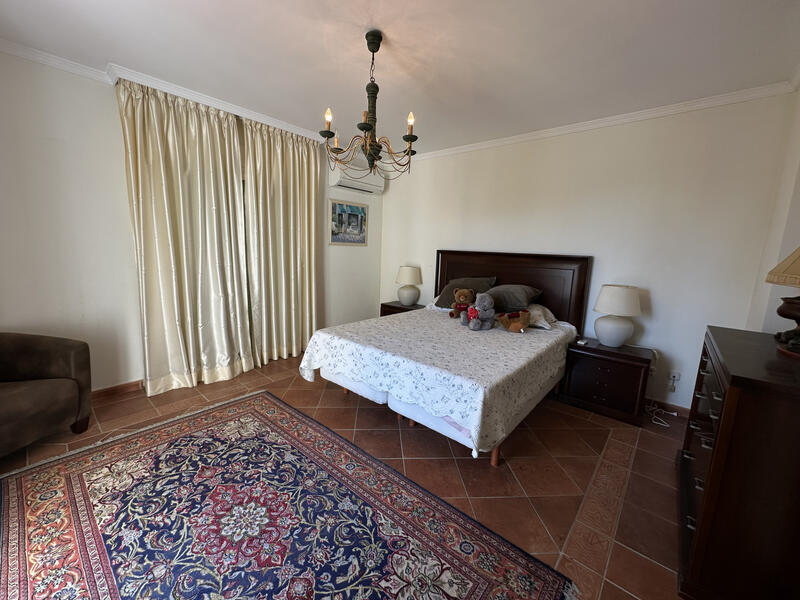 6 bedroom Villa for sale 6 bedroom Villa for sale