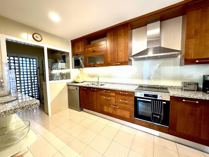 3 bedroom Duplex for sale 3 bedroom Duplex for sale