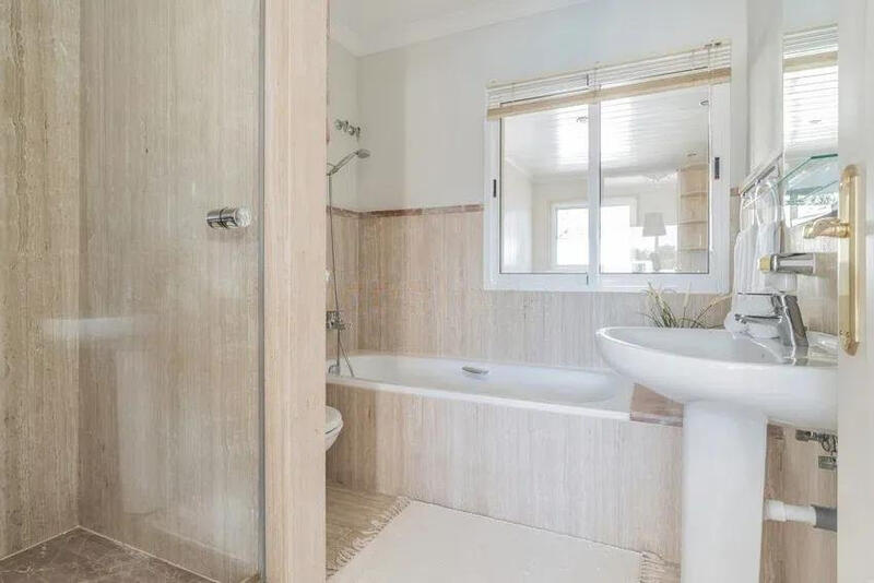 7 bedroom Villa for sale