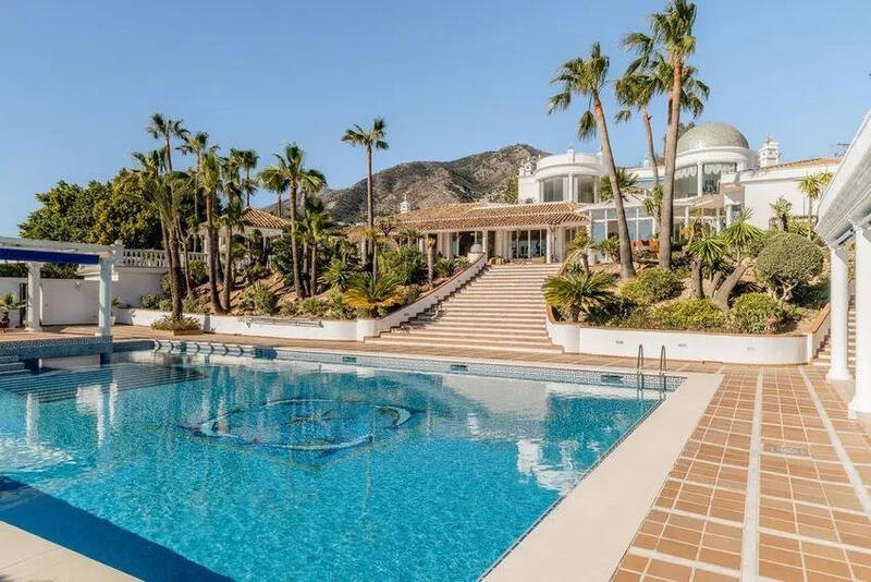 7 bedroom Villa for sale