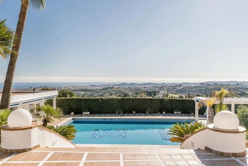 7 bedroom Villa for sale