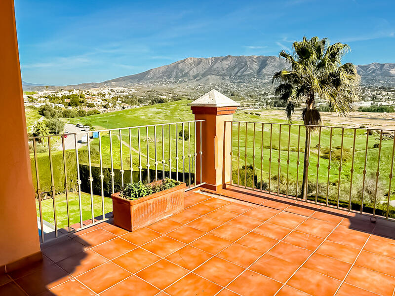 4 soveværelse Grottehus til salg