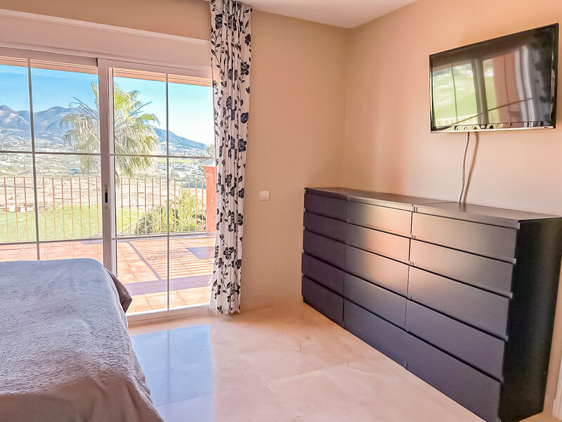 4 soveværelse Grottehus til salg