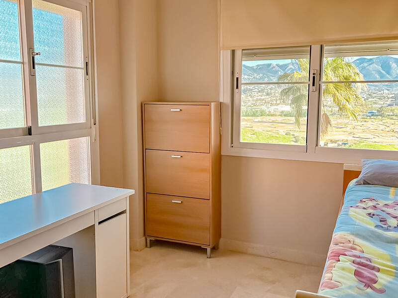 4 soveværelse Grottehus til salg