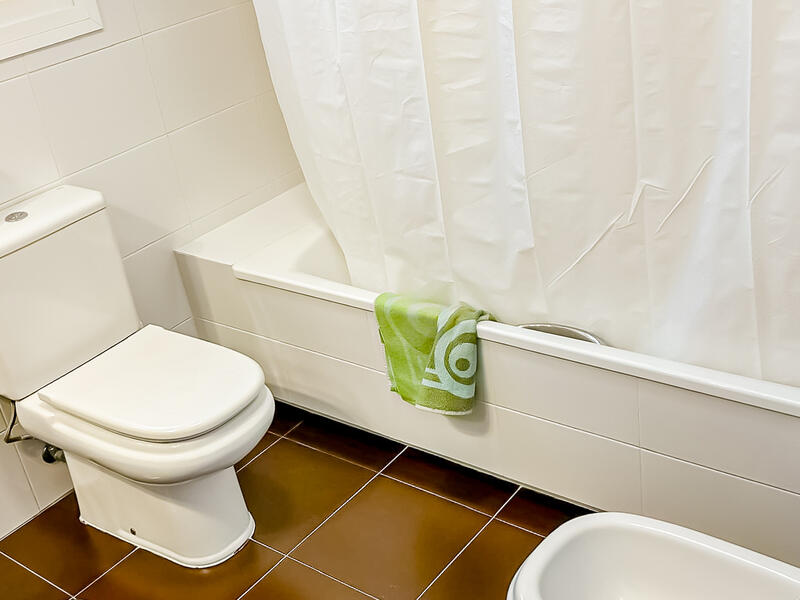 4 soveværelse Grottehus til salg