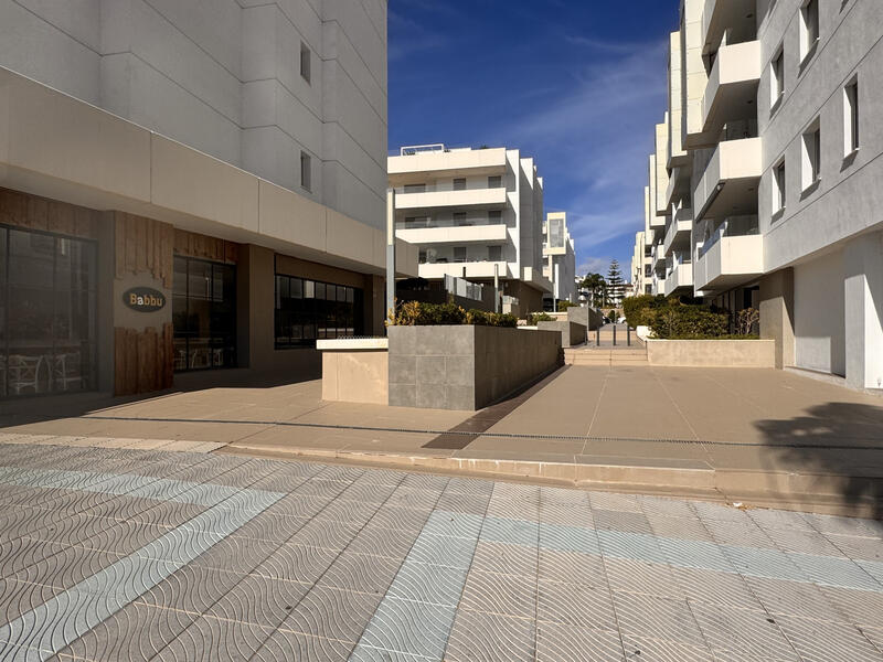 Local Commercial à vendre Local Commercial à vendre