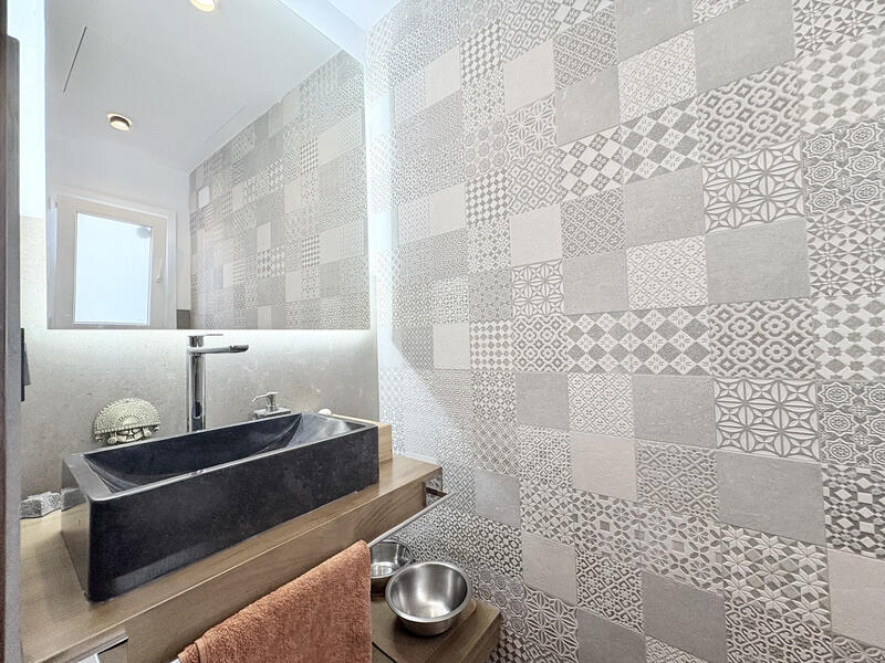 4 bedroom Townhouse for sale