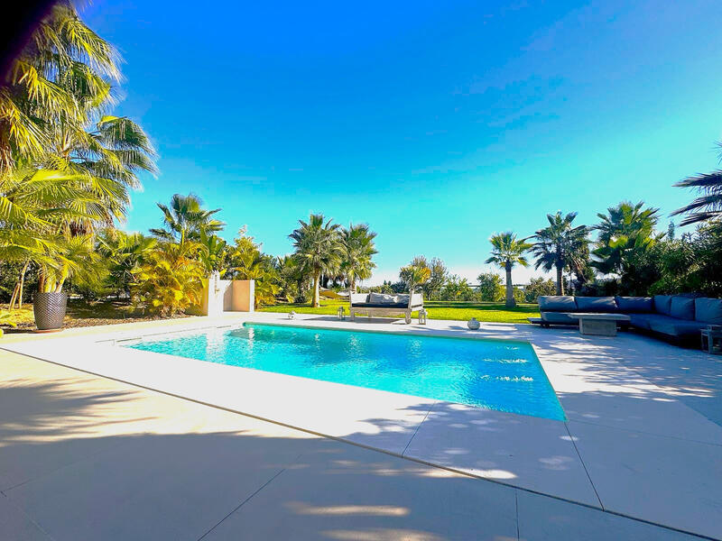 4 bedroom Villa for sale 4 bedroom Villa for sale