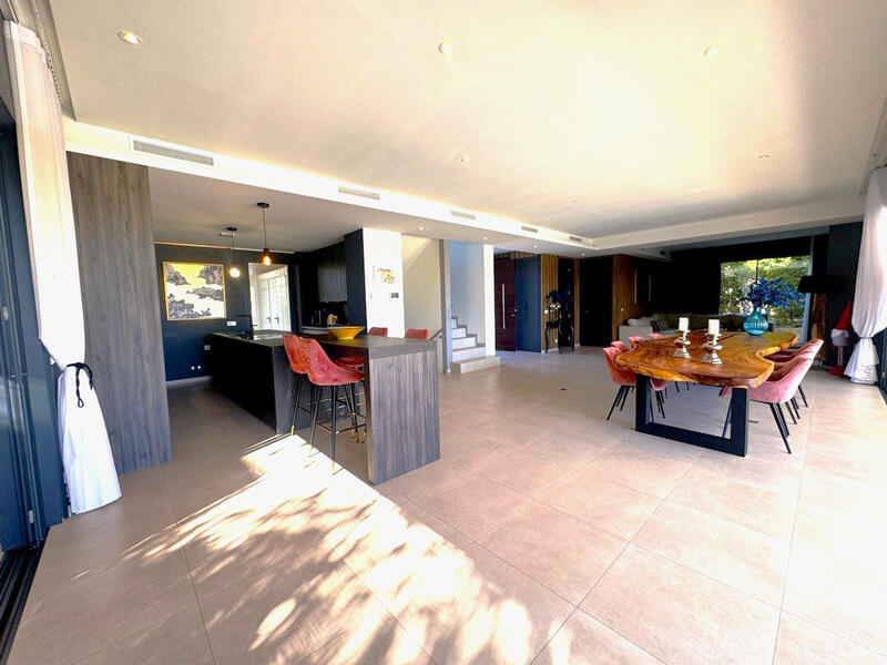 4 bedroom Villa for sale 4 bedroom Villa for sale