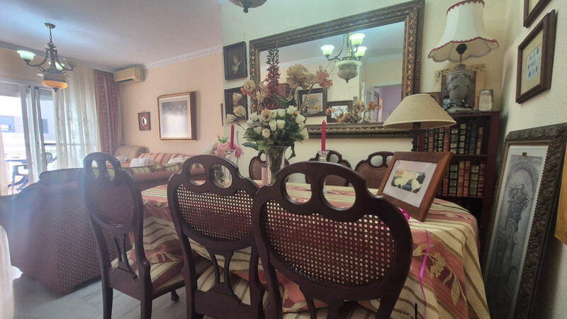 3 bedroom Apartment for sale