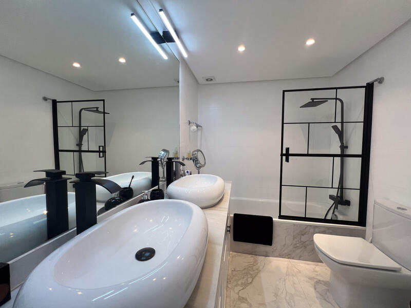 2 bedroom Townhouse for sale 2 bedroom Townhouse for sale