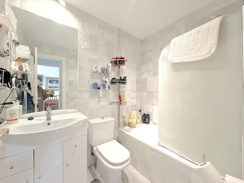 2 bedroom Apartment for sale 2 bedroom Apartment for sale