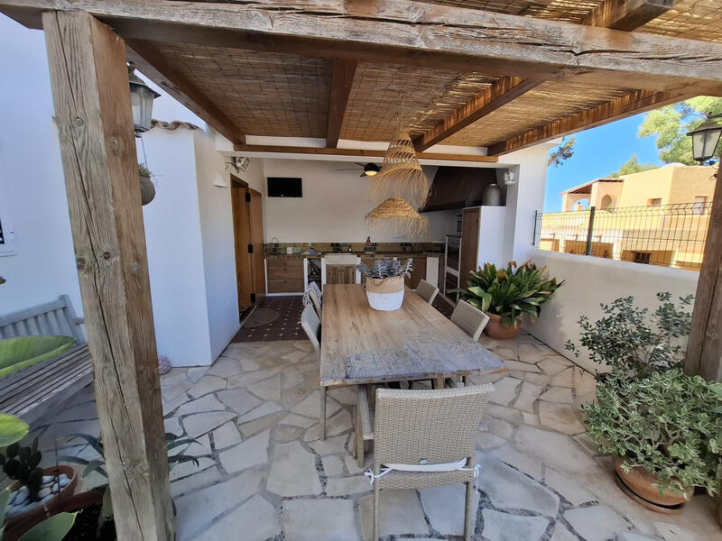 4 bedroom Cave House for sale 4 bedroom Cave House for sale