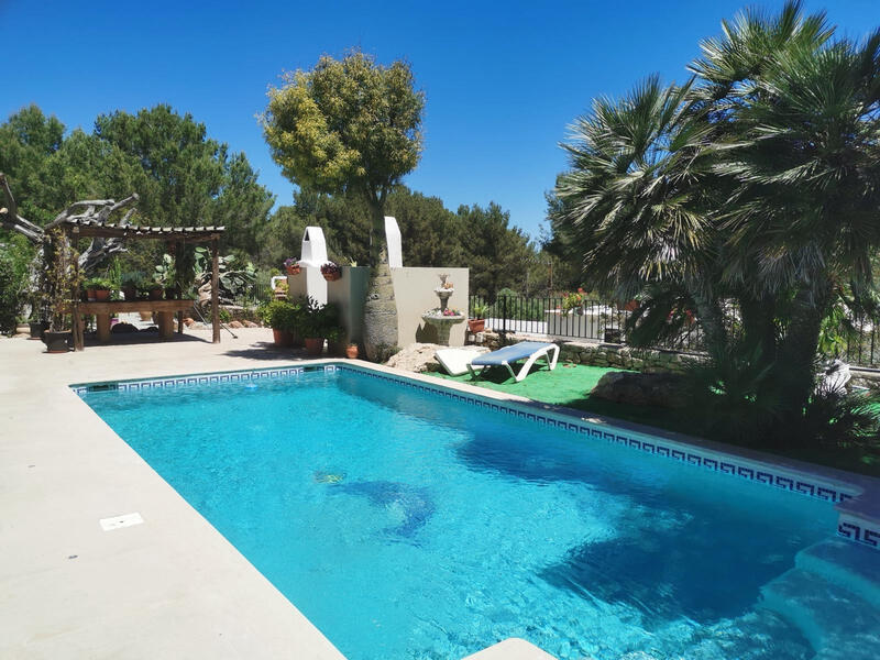 Auberge à vendre dans Santa Eulalia del Rio, Ibiza