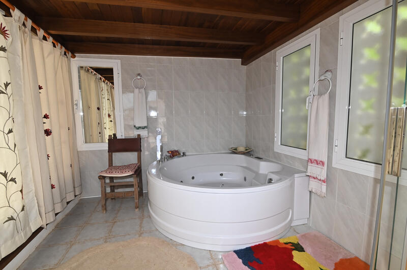 4 soverom Herregård til salgs 4 soverom Herregård til salgs