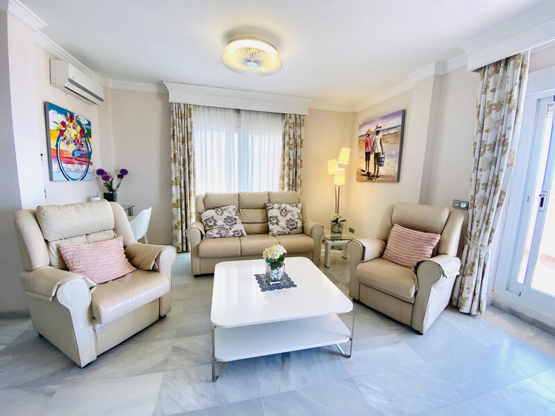 5 soveværelse Byhus til salg 5 soveværelse Byhus til salg