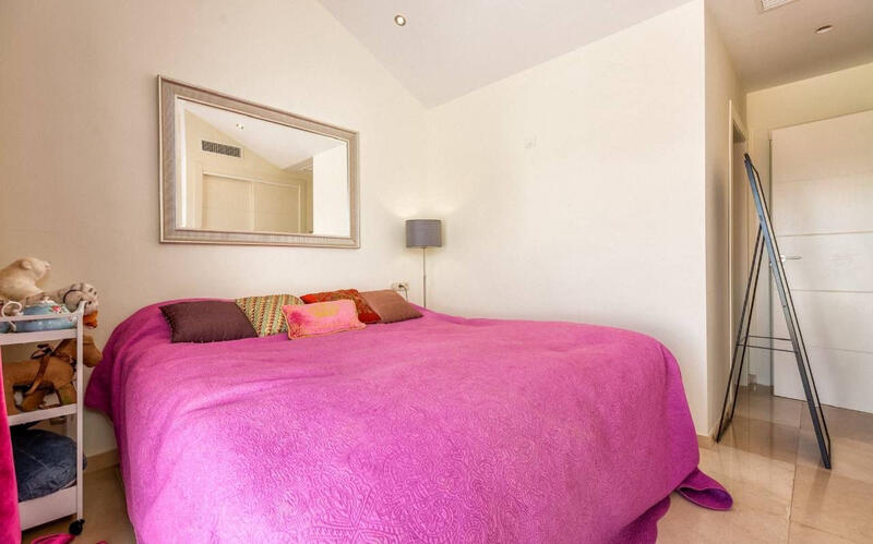 3 soveværelse Byhus til salg 3 soveværelse Byhus til salg