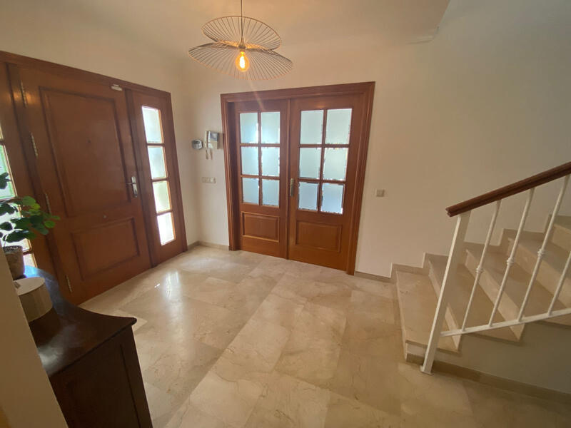 4 bedroom Villa for sale 4 bedroom Villa for sale