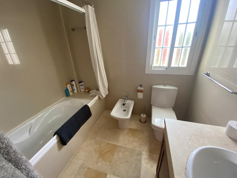 4 bedroom Villa for sale 4 bedroom Villa for sale