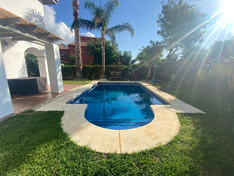 4 bedroom Villa for sale 4 bedroom Villa for sale