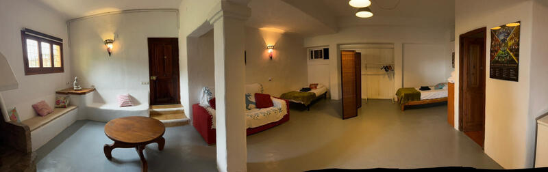 6 спальная комната Дом в пещере продается