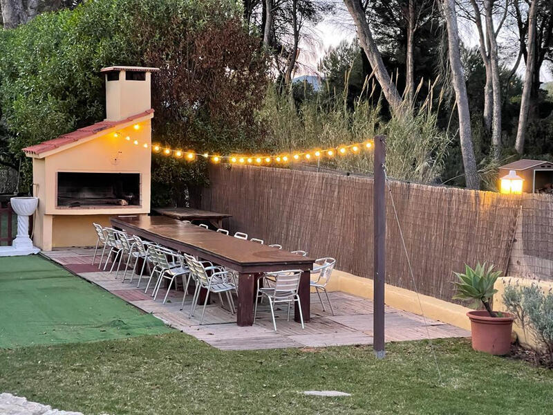 6 спальная комната Дом в пещере продается