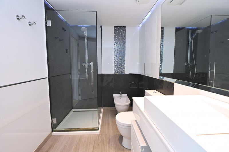 1 slaapkamer Appartement Te koop 1 slaapkamer Appartement Te koop