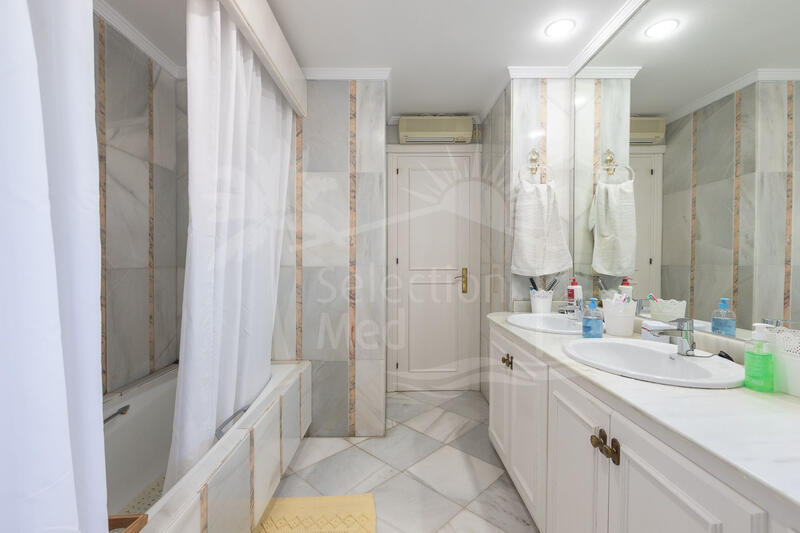 6 sovrum Villa till salu