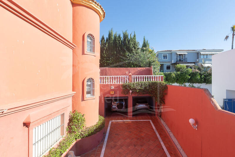 6 sovrum Villa till salu