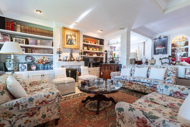 6 sovrum Villa till salu