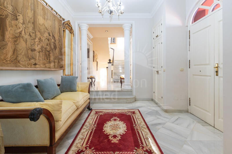 6 sovrum Villa till salu