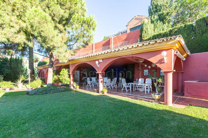 6 sovrum Villa till salu