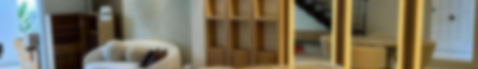 3 спальная комната городская тюрьма продается