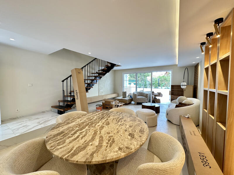 3 bedroom Townhouse for sale 3 bedroom Townhouse for sale