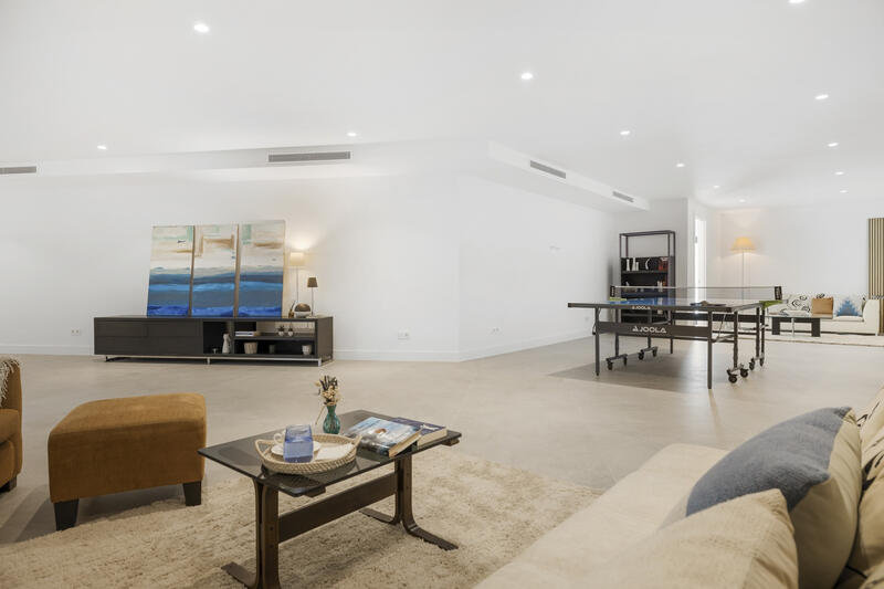 5 bedroom Villa for sale