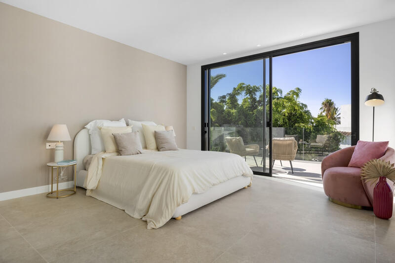 5 bedroom Villa for sale