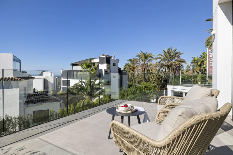 5 bedroom Villa for sale