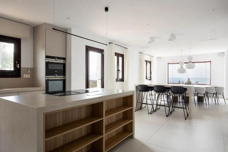 6 soverom Villa til salgs