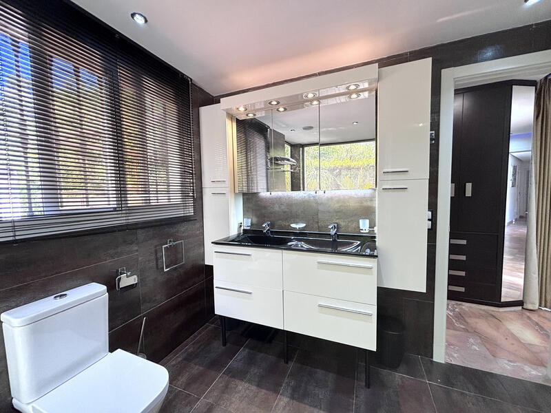 3 bedroom Cave House for sale