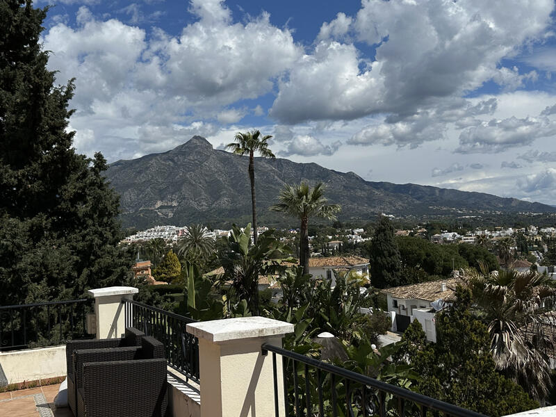 6 soverom Villa til salgs 6 soverom Villa til salgs