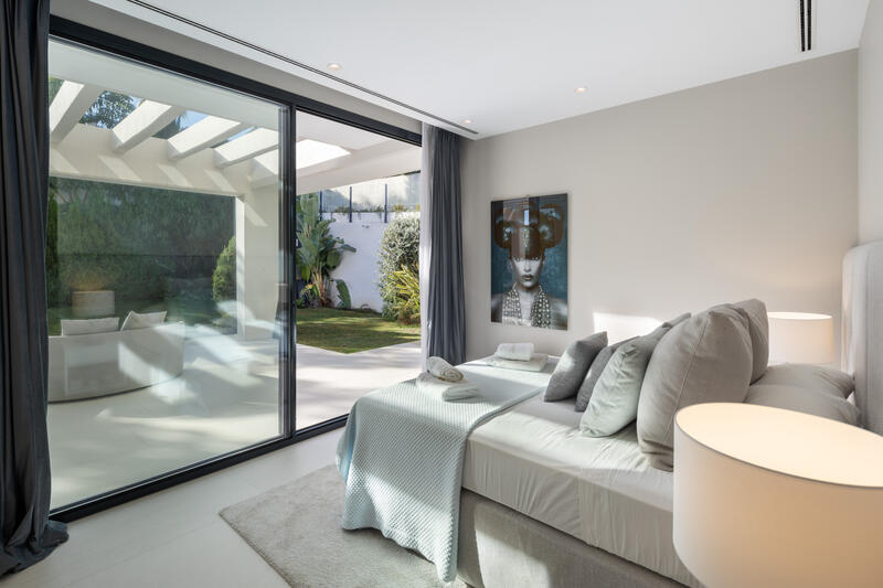 6 bedroom Villa for sale 6 bedroom Villa for sale